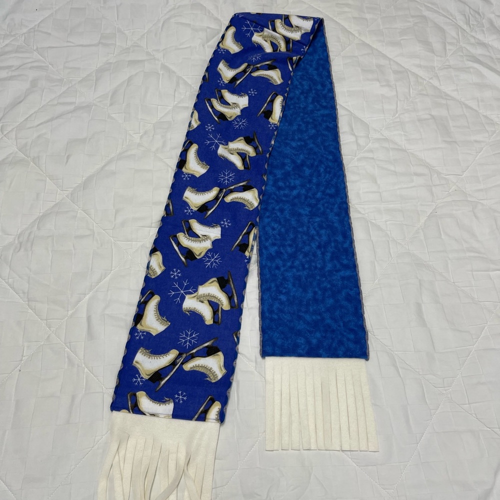 Long flannel scarf, ice skate print